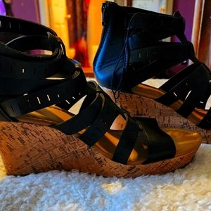American  Eagle Wedges